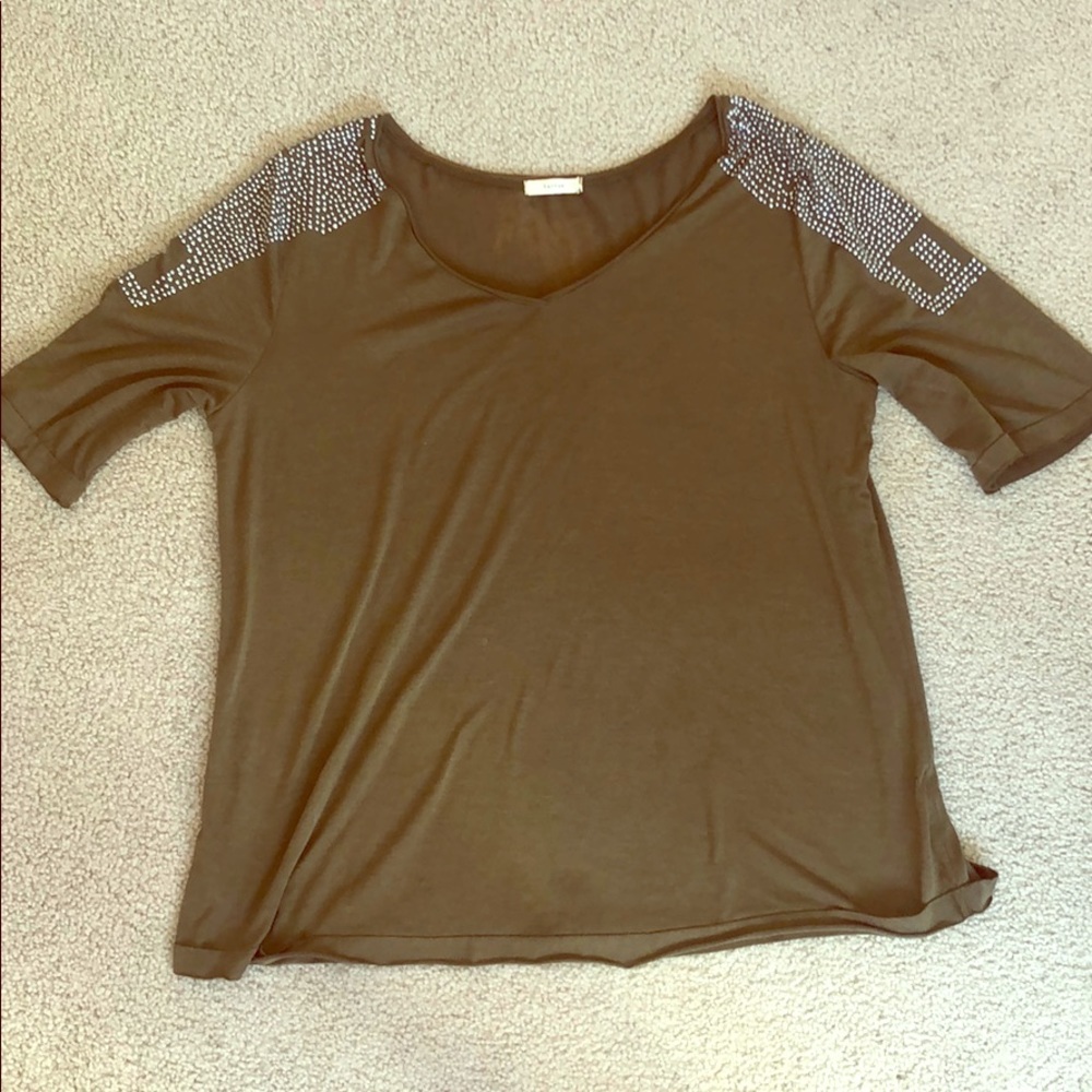 Soft Kanvas 1/3 sleeve top size M